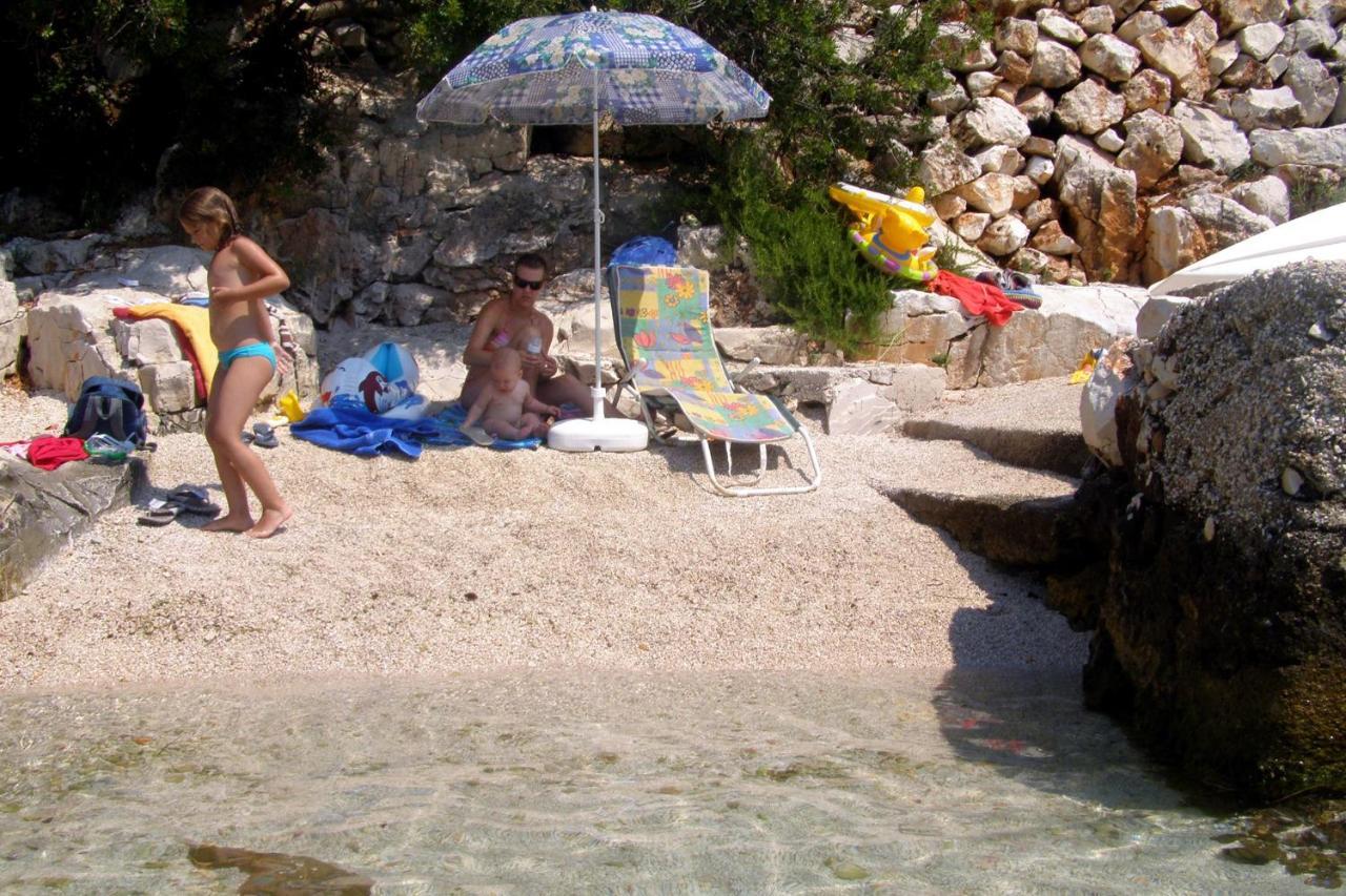 Apartments By The Sea Seget Vranjica, Trogir - 7508 Exterior foto