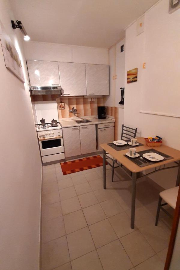 Apartments By The Sea Seget Vranjica, Trogir - 7508 Exterior foto